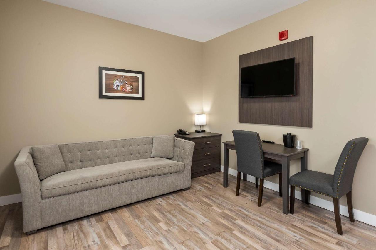 Econo Lodge Prince George Exterior foto