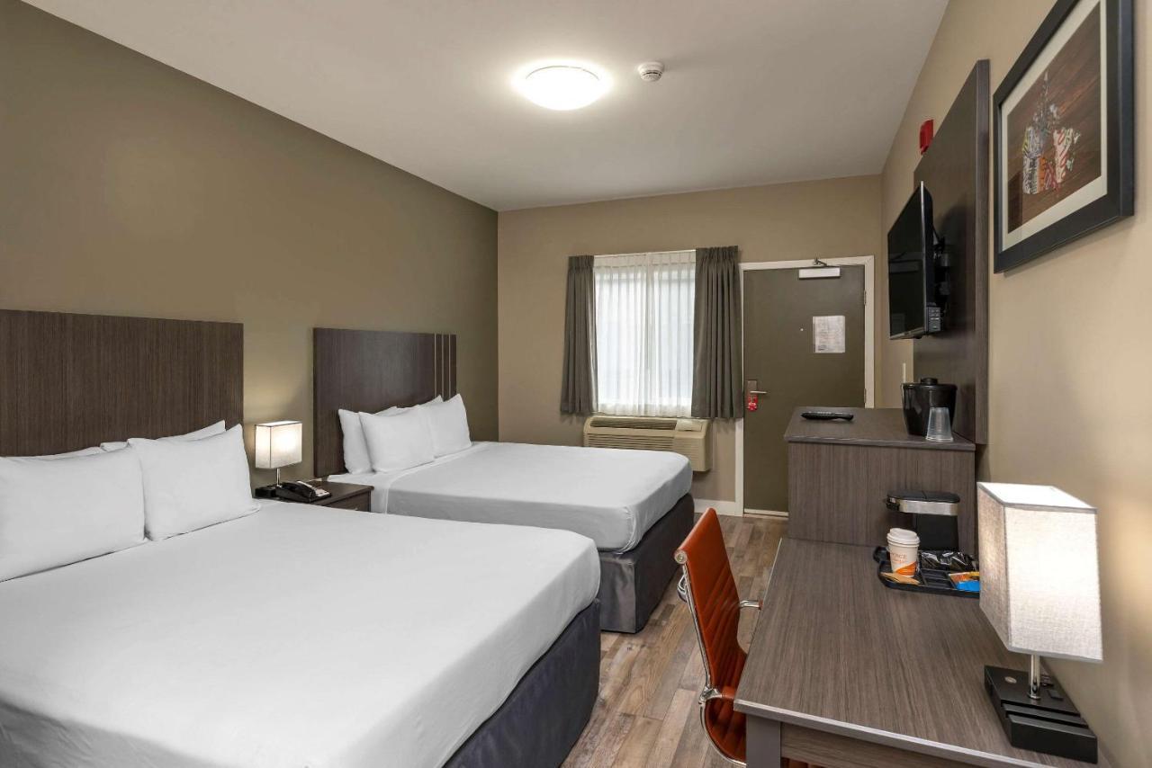 Econo Lodge Prince George Exterior foto
